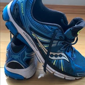 Saucony  Omni 13 Men’s Size 11